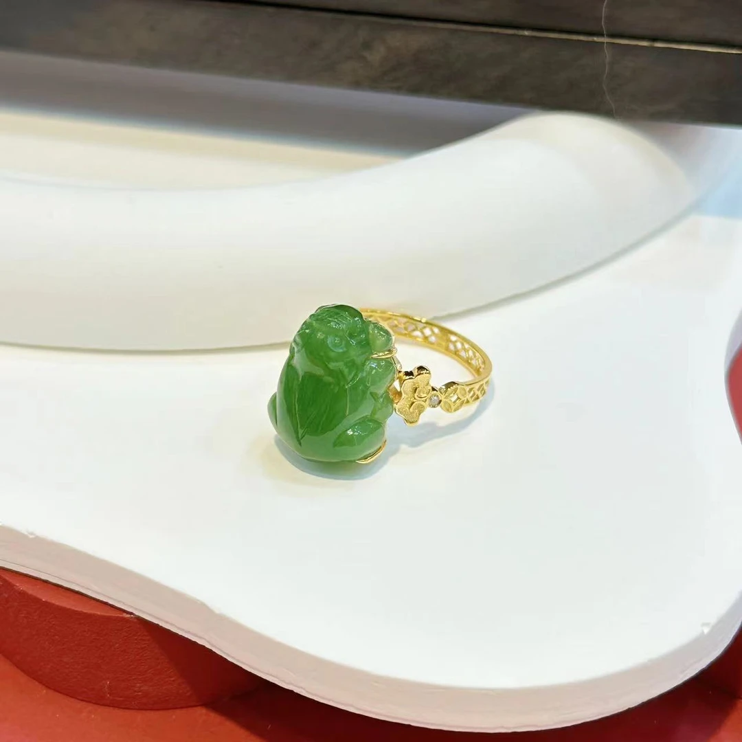 【红娘子】18K金镶嵌15*12mm碧玉貔貅戒指HNZ6587