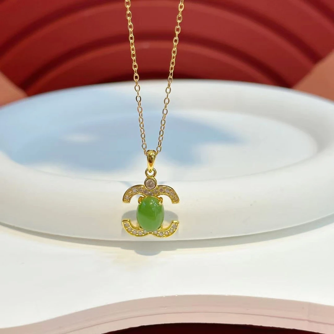 S925银镶嵌8*10mm碧玉旦面C吊坠（不含链）HNZ7167