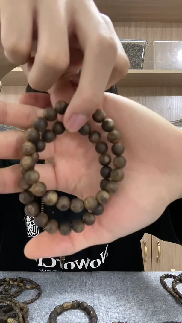 【闪购商品】沉香手串卡09圆珠单圈 多样性发其一