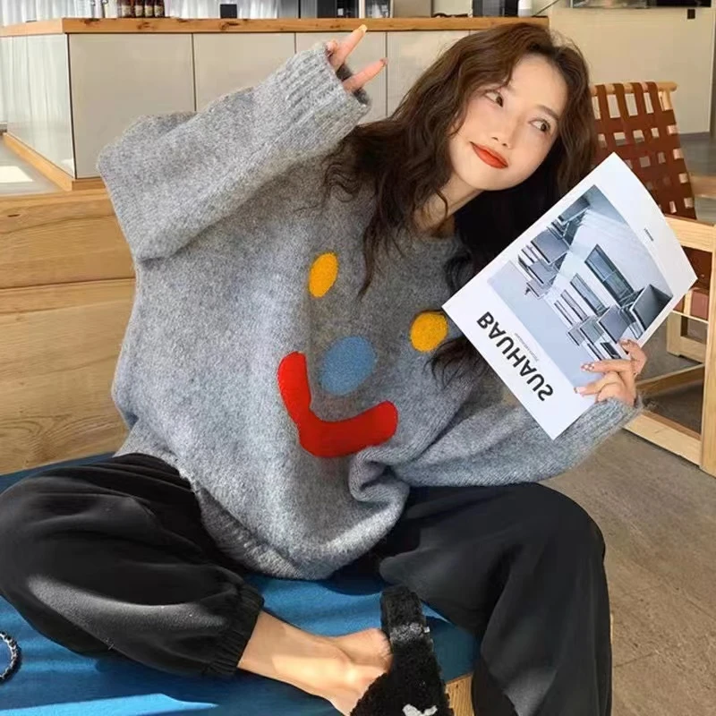 【萍萍推荐】秋季新款大笑脸卡通简约时尚圆领套头针织毛衣休闲百搭