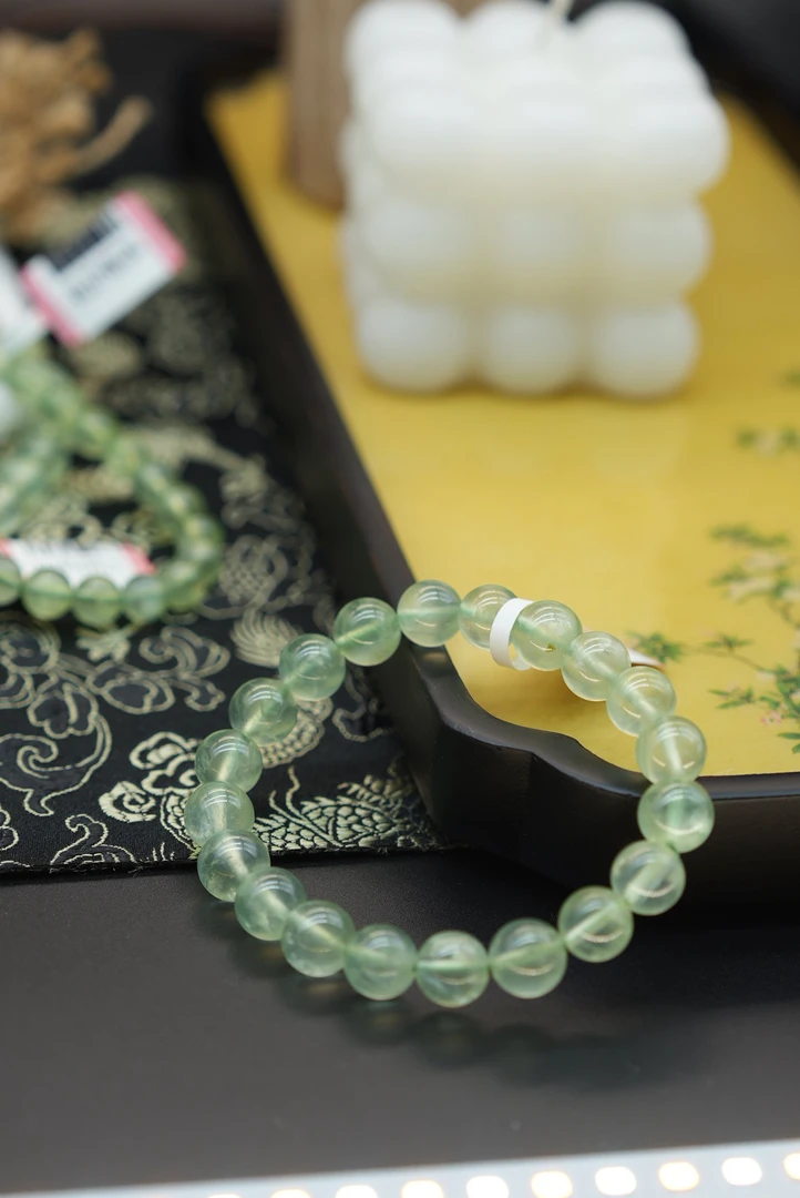 W28788天然葡萄石绿色宝石手链素圈圆珠