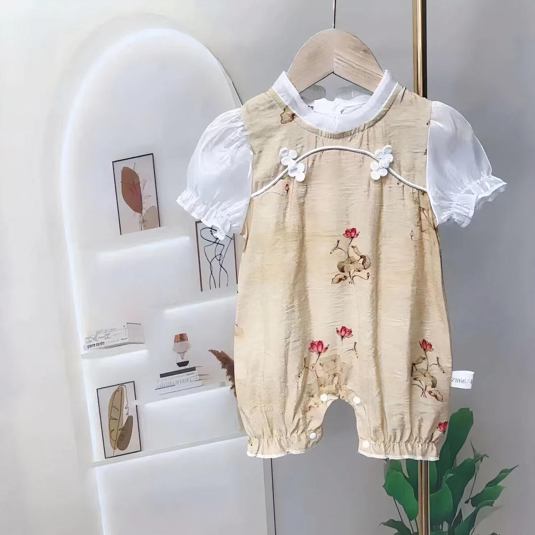荷花盘扣女宝宝夏季连体衣包屁衣满月百天外出服婴儿碎花爬爬服