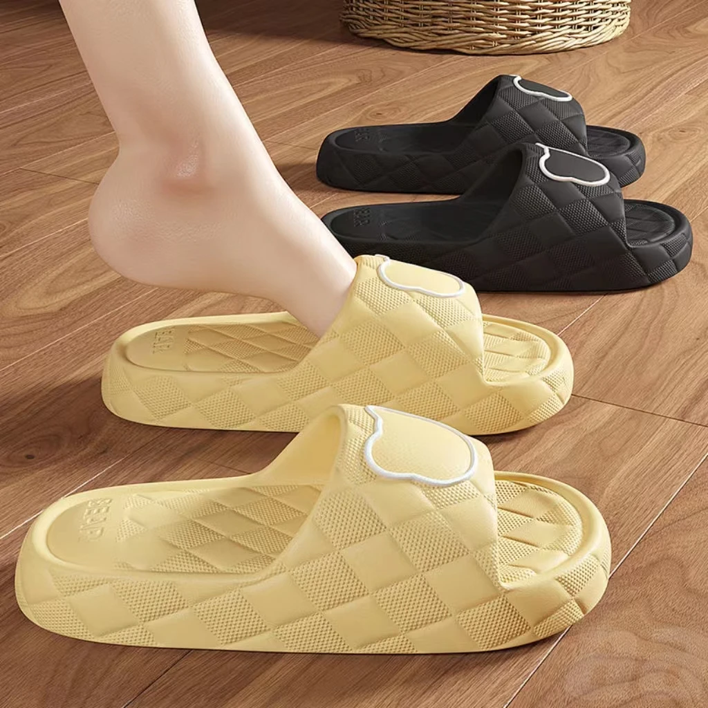 凉拖鞋男款夏季2024家居室内新款软底防滑浴室不臭脚舒适凉拖女款