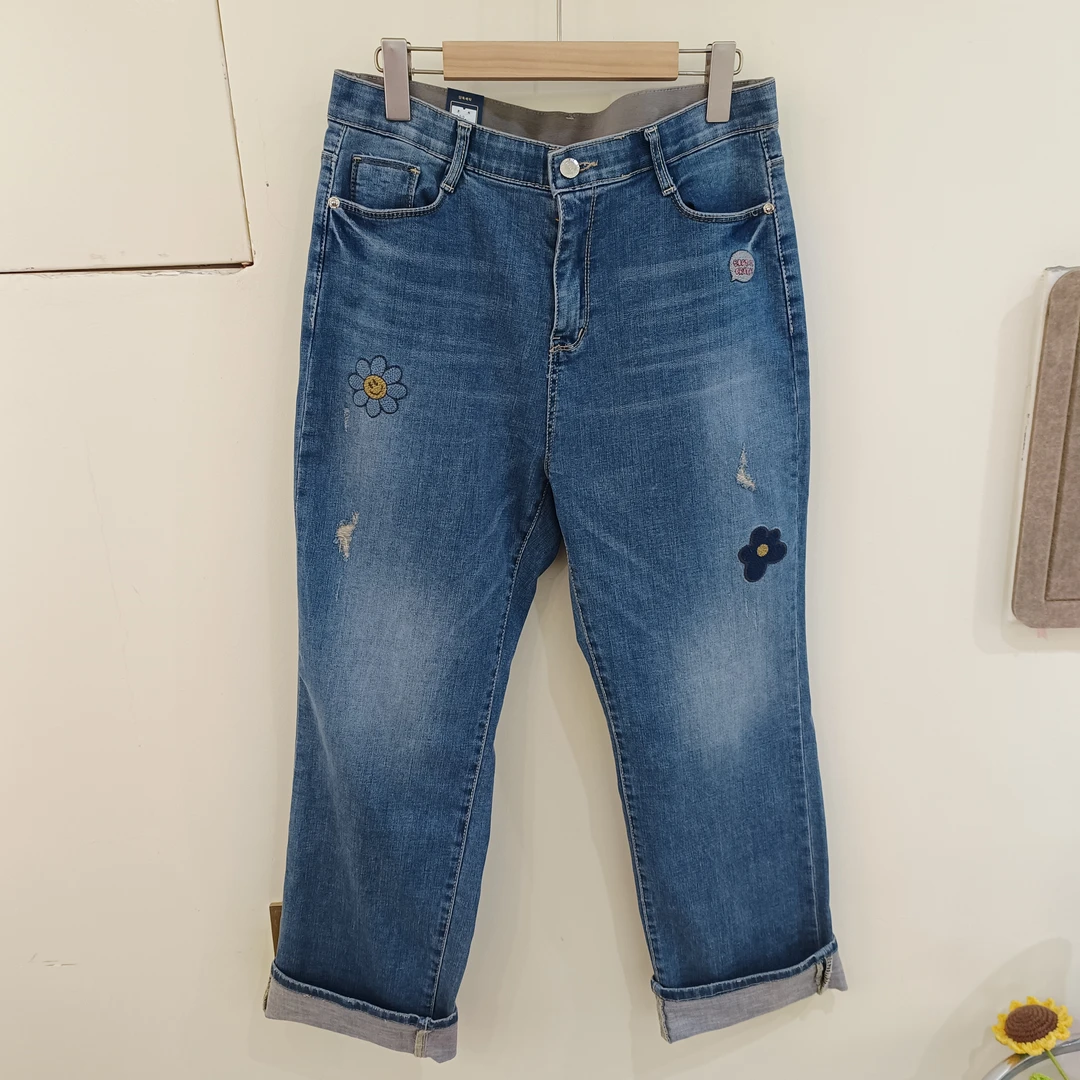 韩国刺绣家小花弹力宽松型直筒牛仔裤