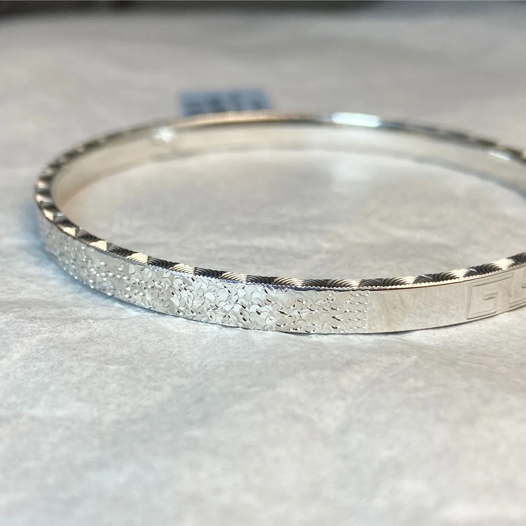 铂星珠宝Pt950碎碎冰间回字纹手镯