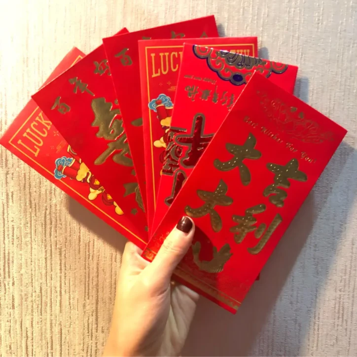联系客服领现金，眼镜