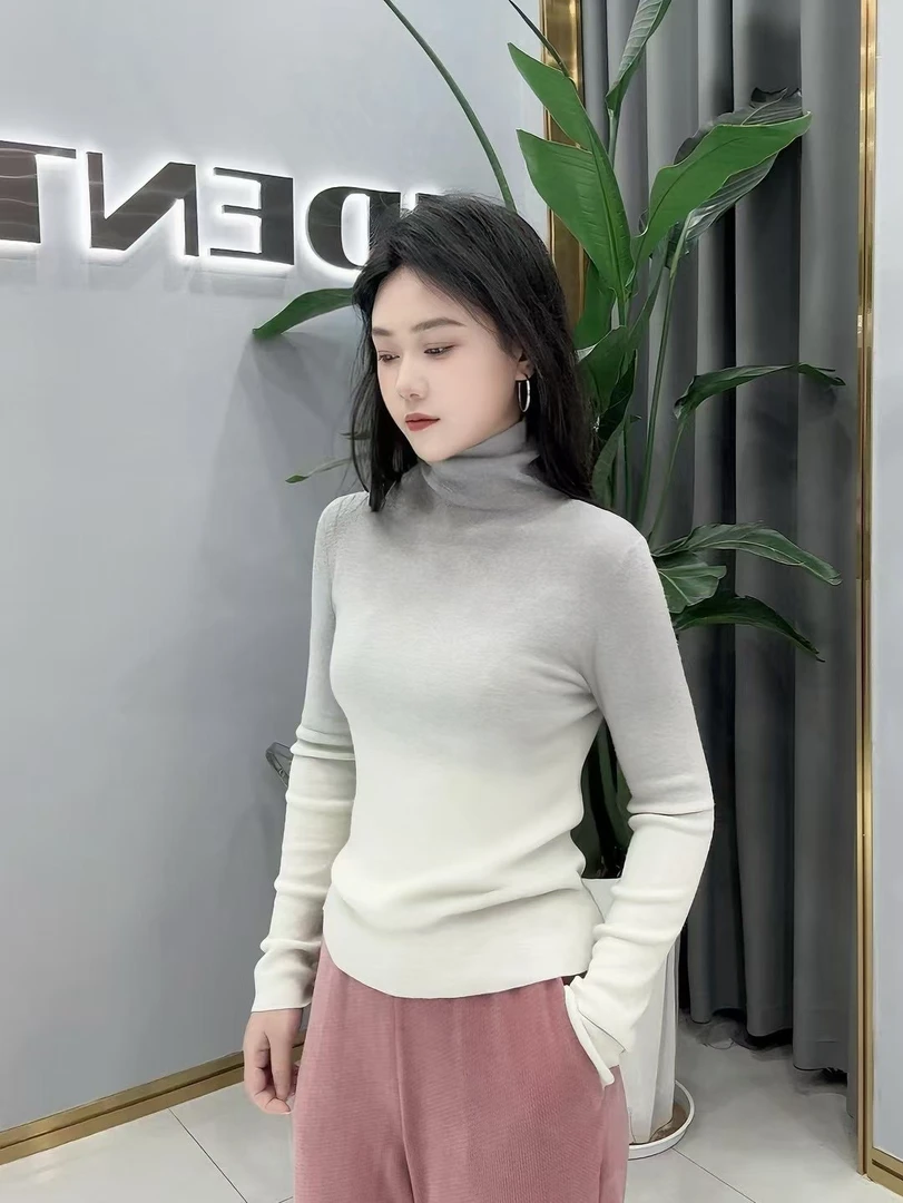 易缔媤渐变色针织衫D73445YY010