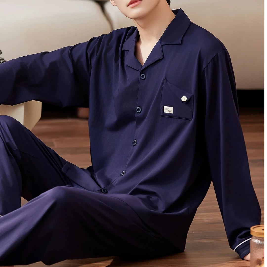 101-高档系列玻尿酸春秋季男士可家居可外出套装（款号 9026）