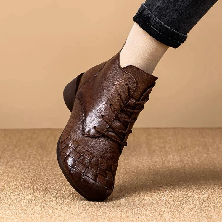 手工编织真皮短靴女秋冬新款民族风复古妈妈鞋中跟软底休闲马丁靴