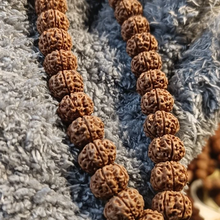 【闪购商品】金刚菩提手串白*丶奥迪梅花12.5