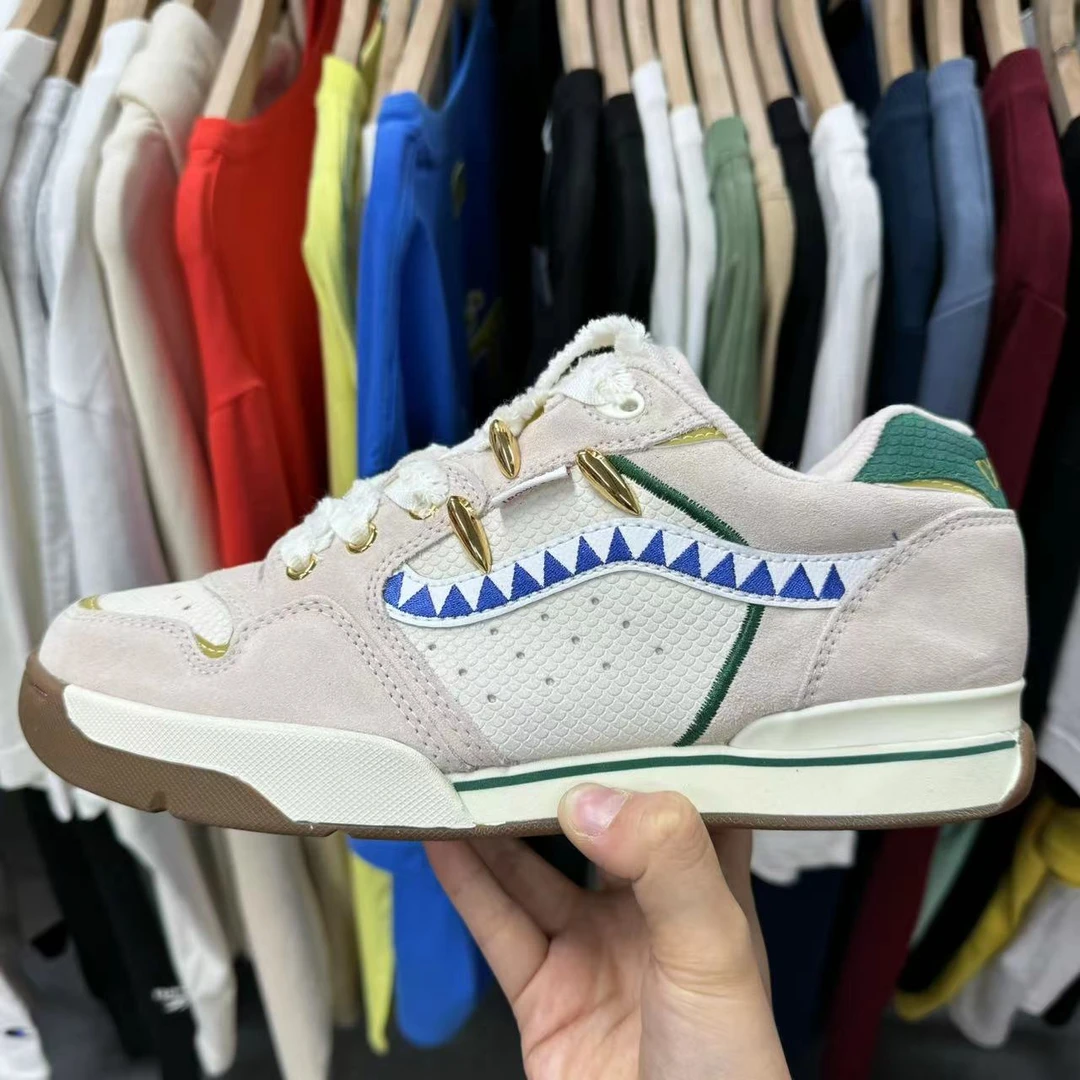 VANS/范斯 微瑕福利Vans 龙年限定舒适时尚百搭面包鞋 TD04