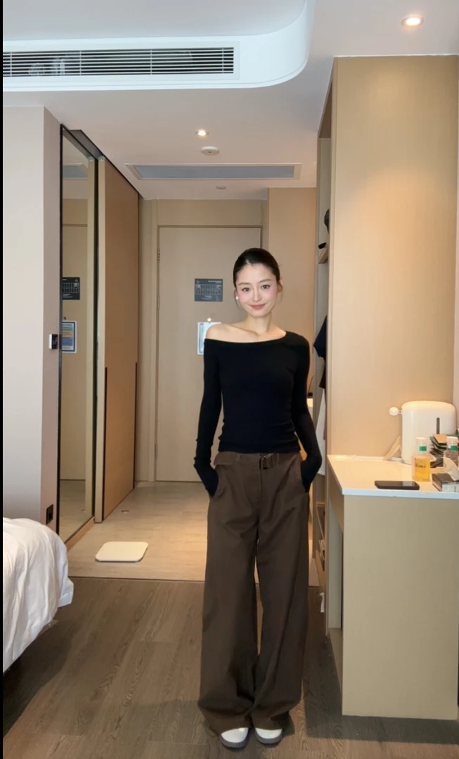 【部分现】腰带设计感复古工装牛仔裤2024女设计感显瘦长裤Q244164