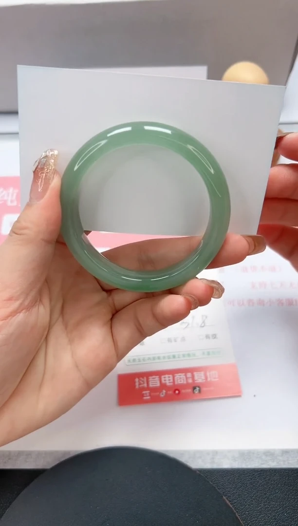 【闪购商品】石英质玉手镯未镶嵌A33-51.8