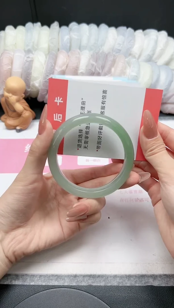 【闪购商品】石英质玉手镯未镶嵌A57-58.7