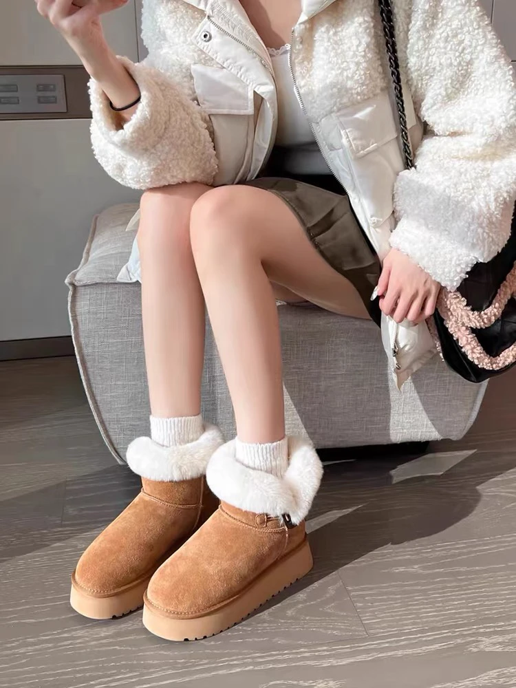 【SiSi】新疆包邮厚底牛角扣2024年冬季新款皮毛一体加厚雪地靴