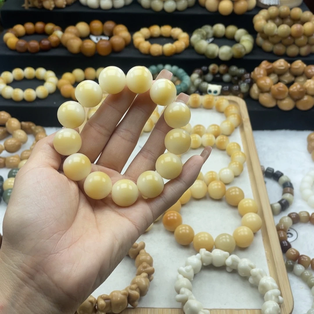 白玉菩提吊坠干磨17