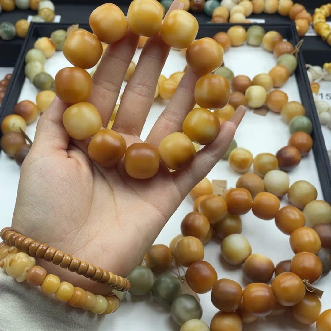 白玉菩提吊坠干磨21