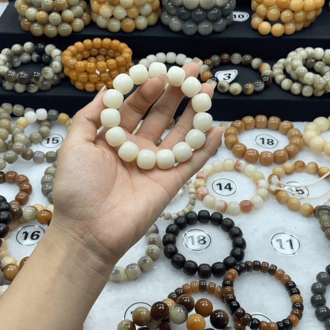 白玉菩提吊坠敏干磨