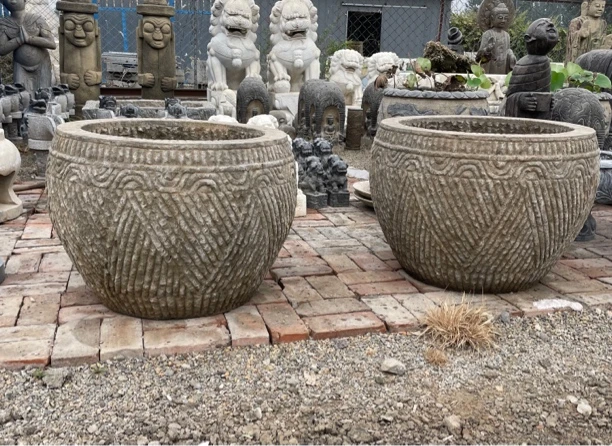 石缸，青石，直径80高55