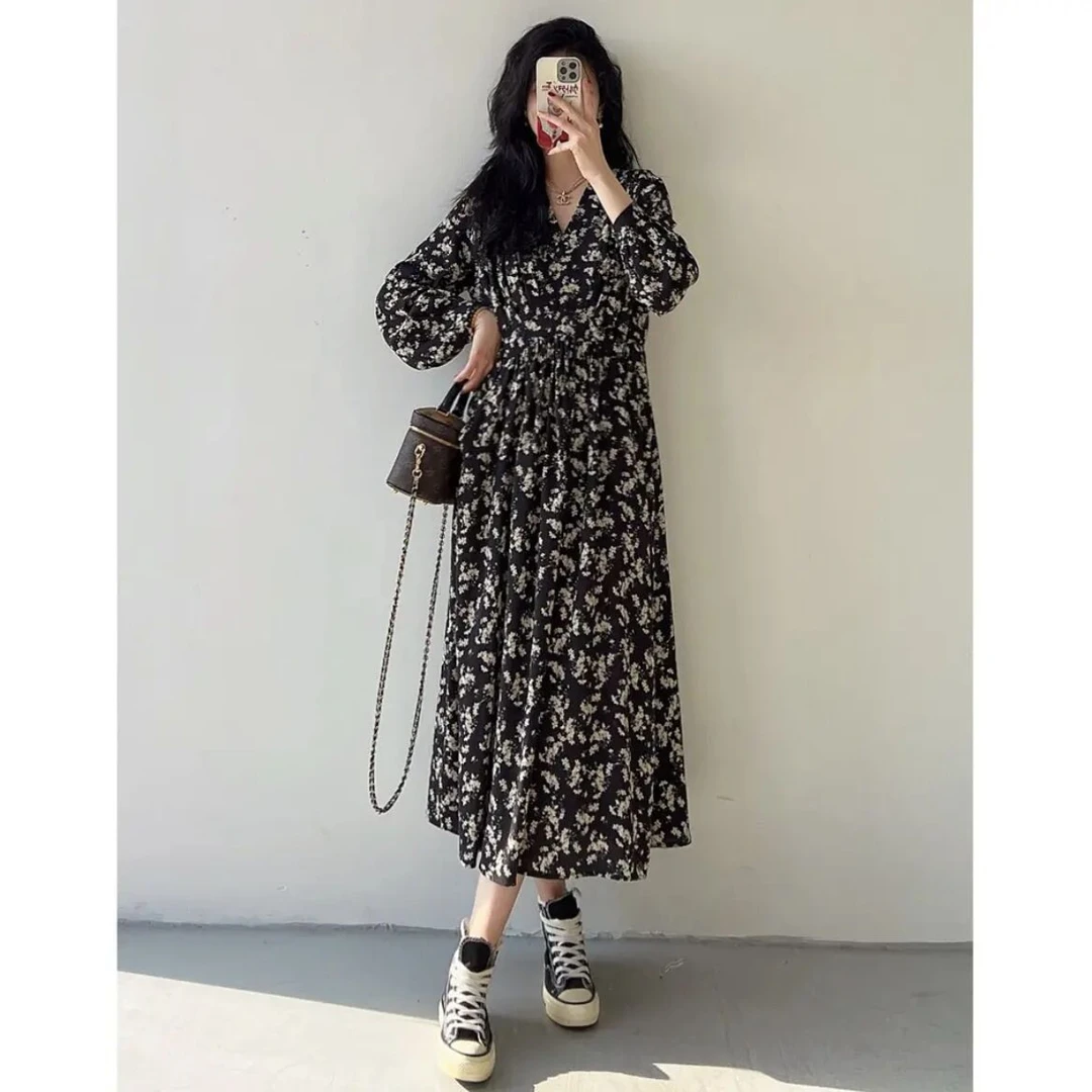 A900洋气纯欲风碎花连衣裙2024早秋新款收腰显瘦高档温柔纯欲长裙