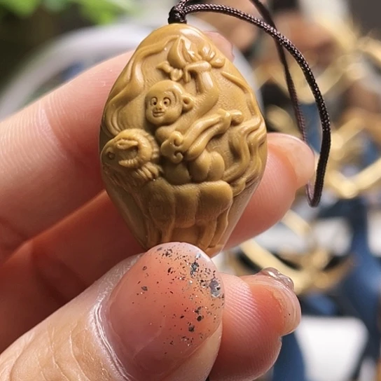 橄榄核核雕橄榄核