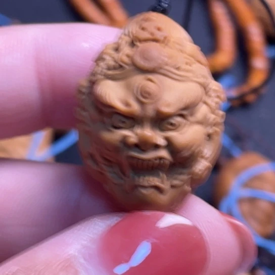 橄榄核核雕橄榄核