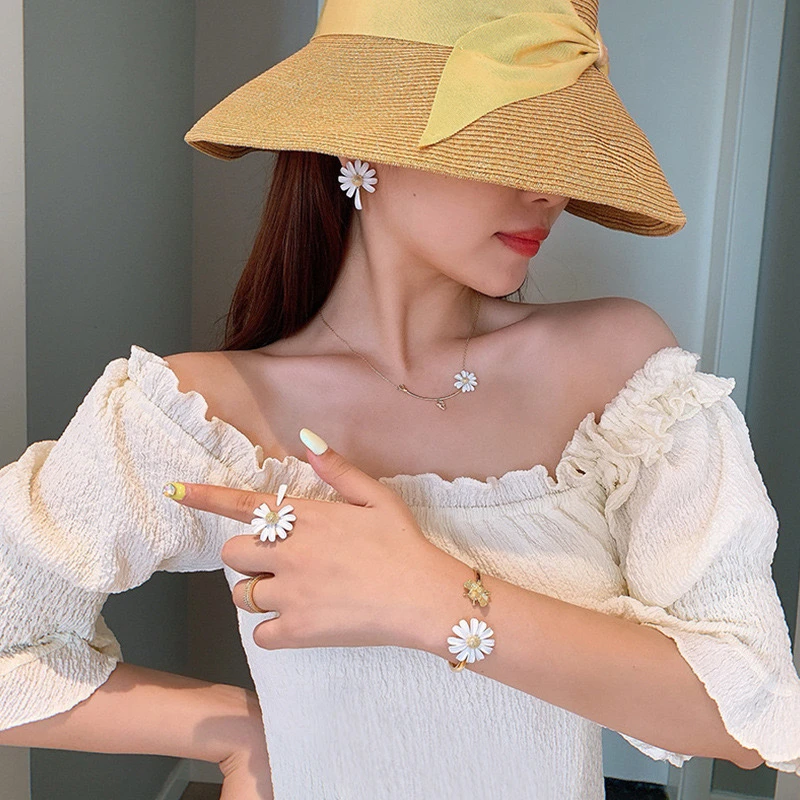 钛钢项链 不掉色小雏菊微笑项链时尚轻奢夏日清新小雏菊系列饰品