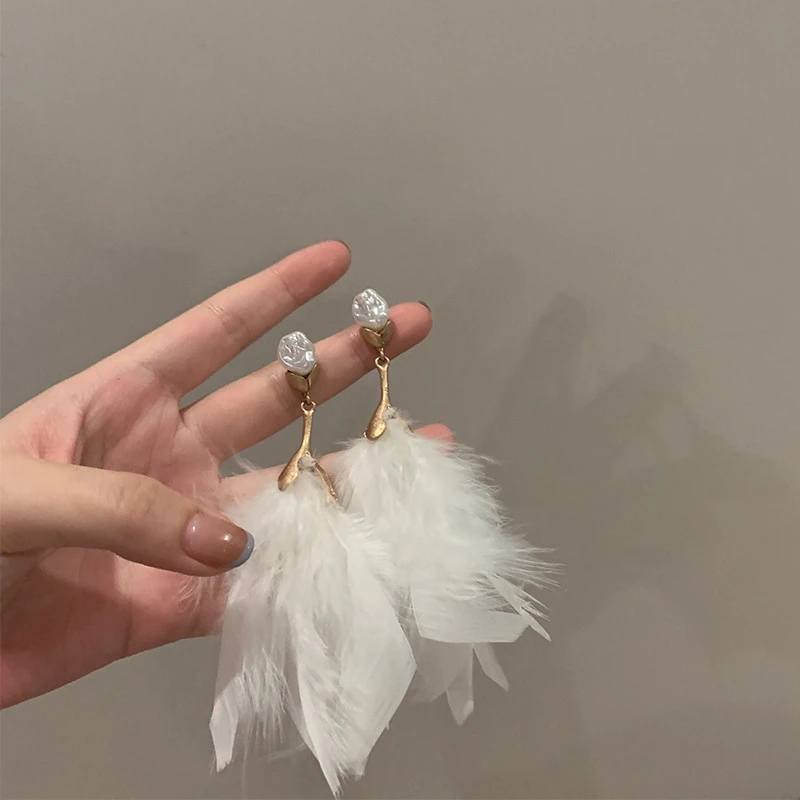 Y银针羽毛秋冬耳环超仙少女心甜美耳坠夸张设计气质个性耳饰女