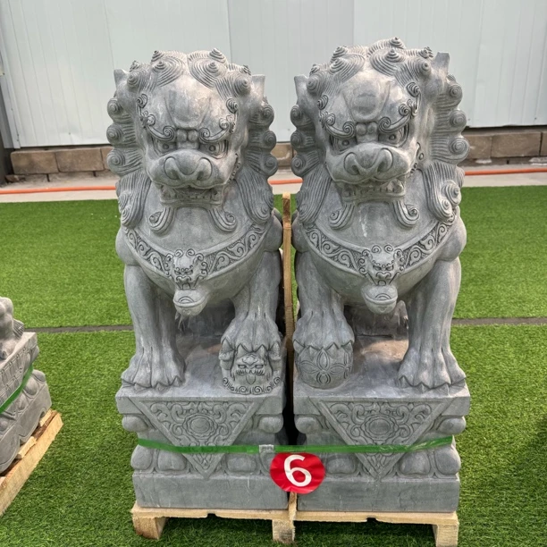 青石石狮子一对汉白玉狮子石雕大型招财公司酒店门口摆件