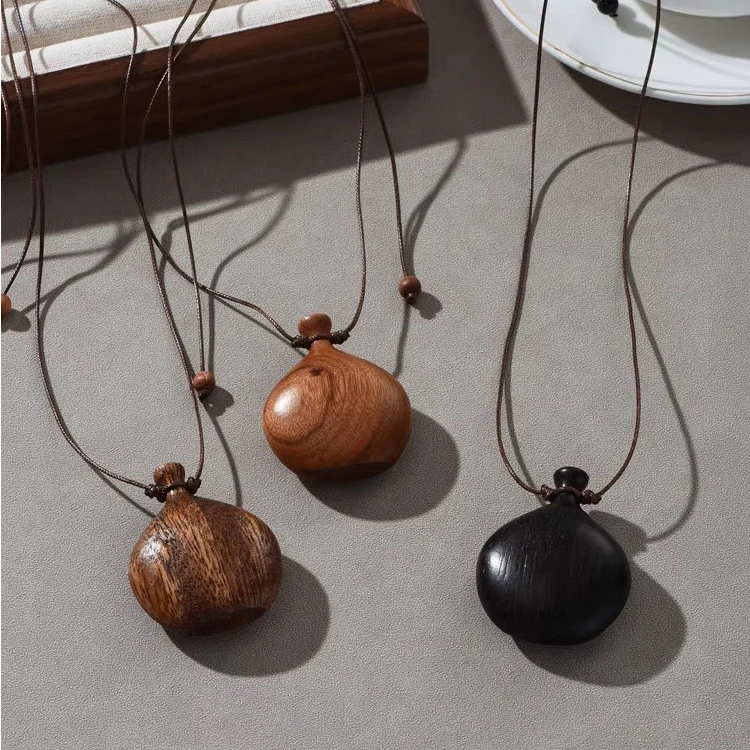 非金属布艺项链 新中式木质酒壶项链女秋冬小众设计百搭毛衣链