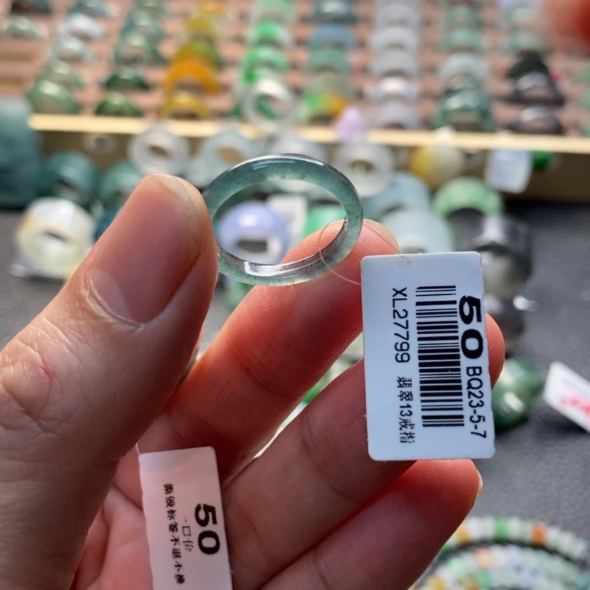 【闪购商品】翡翠戒指未镶嵌木*嫣