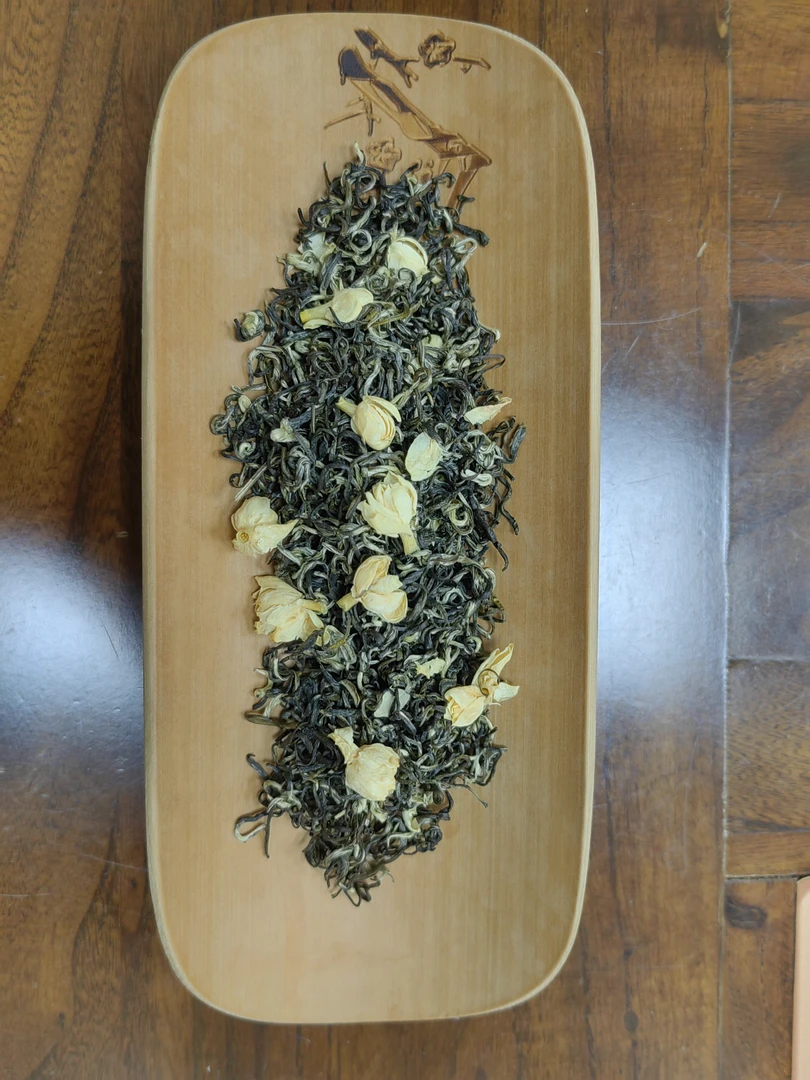 一级茉莉飘雪——统牙飘雪