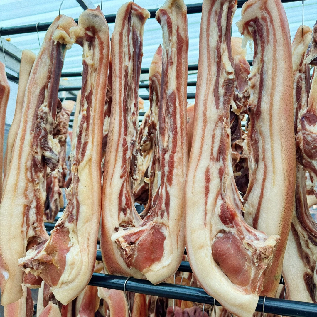 大别山徽小八腊货黑毛土猪腊肉