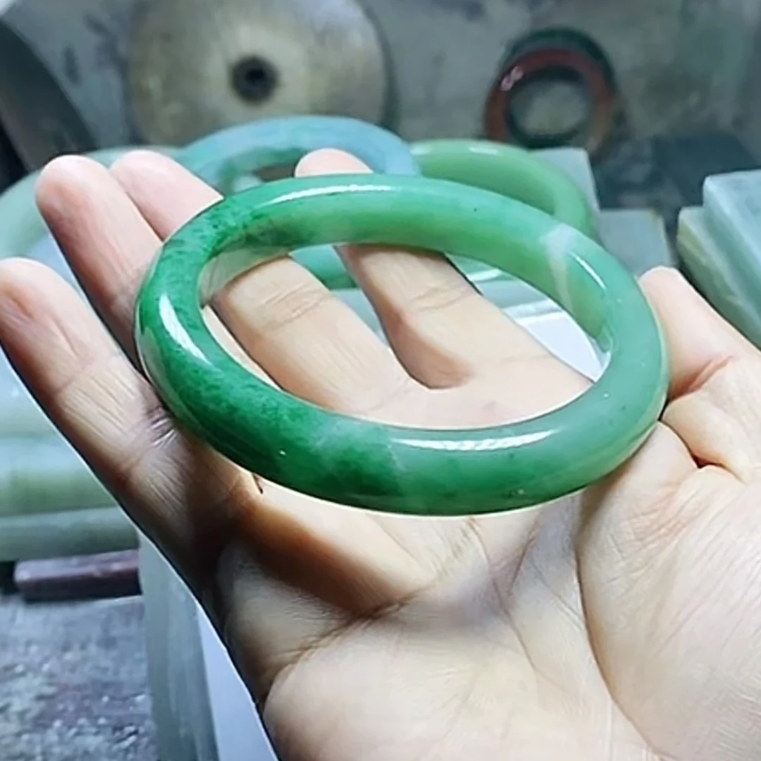 石英质玉纯天然玉手镯