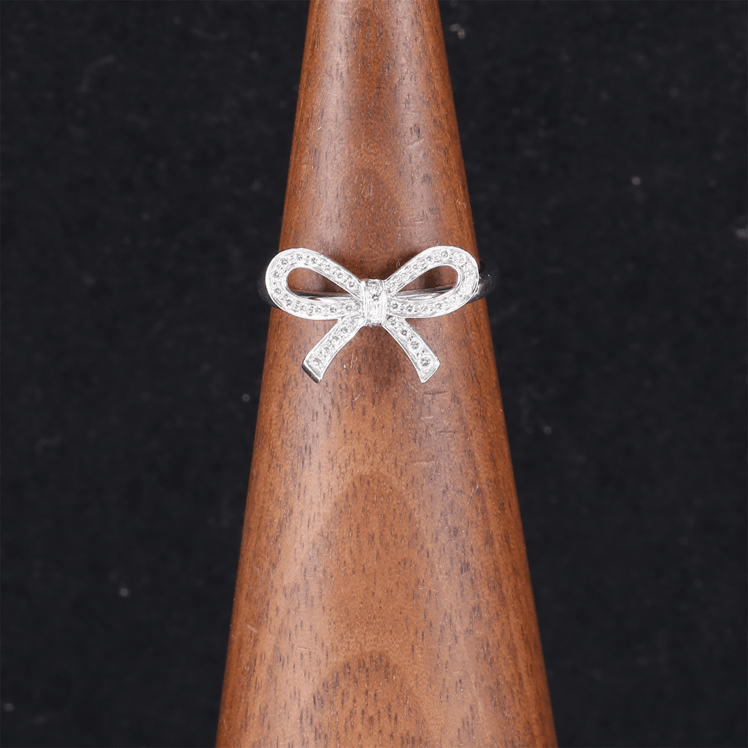 99新 Tiffany & Co./蒂芙尼 久久 蝴蝶结满钻戒指 pt950 白金