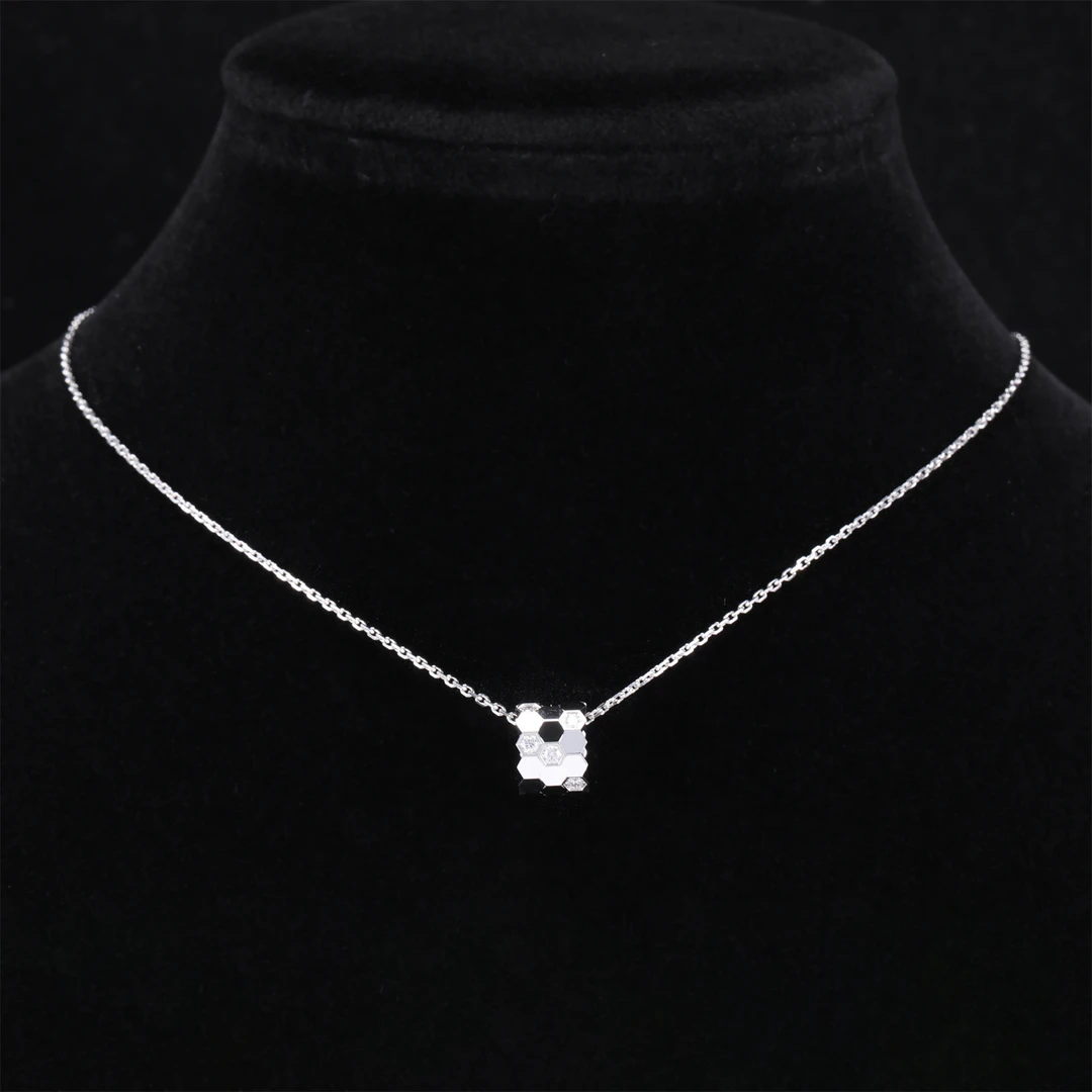 99新 Chaumet/尚美 久久 18K金 蜂巢 镶钻 项链 18k白金拼钻石