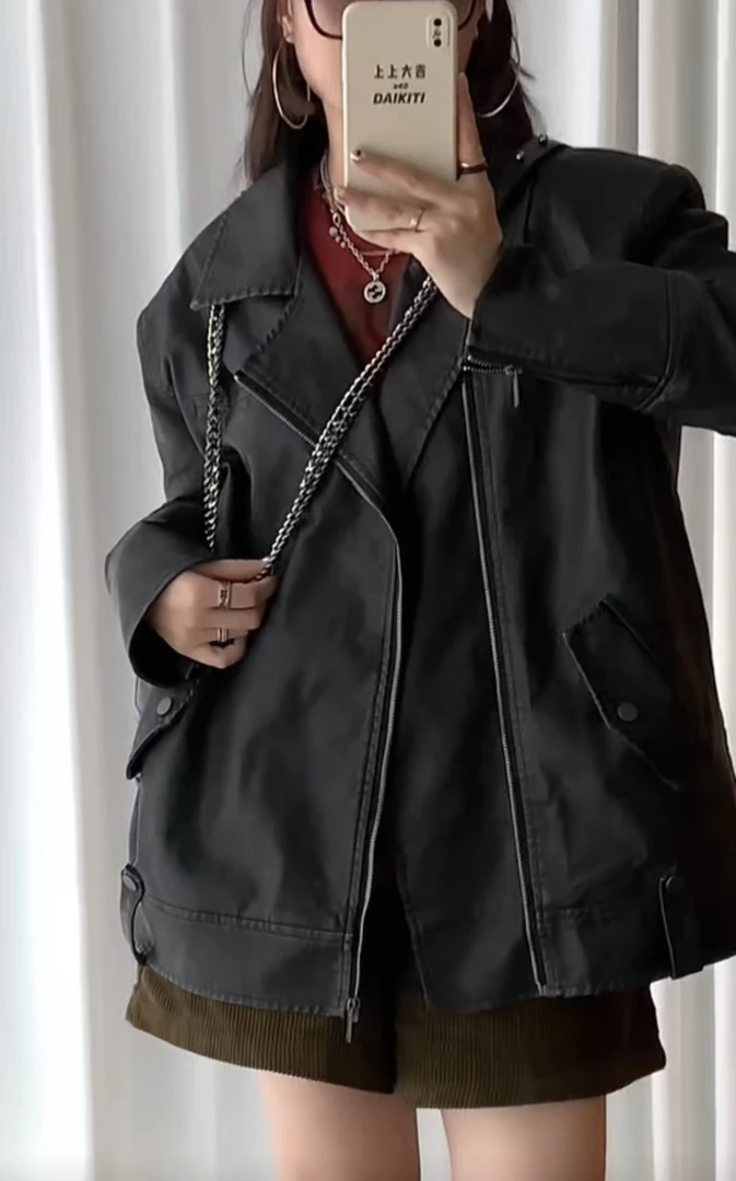 何何子设计师服装店