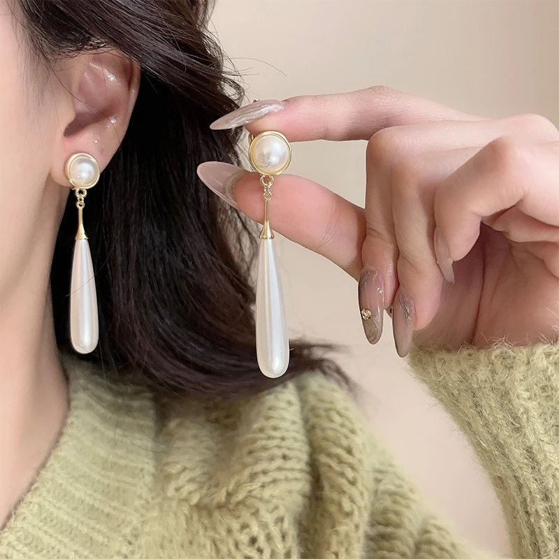 合金耳饰 简约水滴吊坠耳环法式百搭气质宫廷风无耳洞蚊香盘耳夹