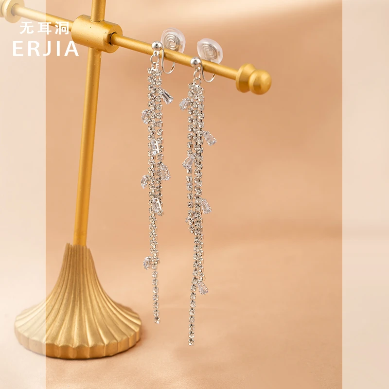 合金耳饰 日韩镶钻流苏耳环长款显瘦精致轻奢蚊香盘无耳洞耳夹女