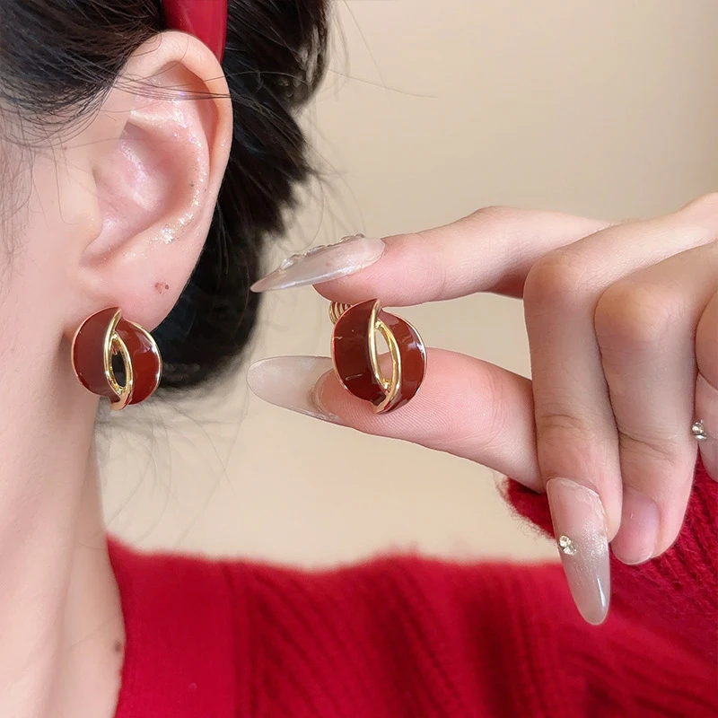 合金耳饰 小众设计感红色几何金属耳环法式复古蚊香盘无耳洞耳夹