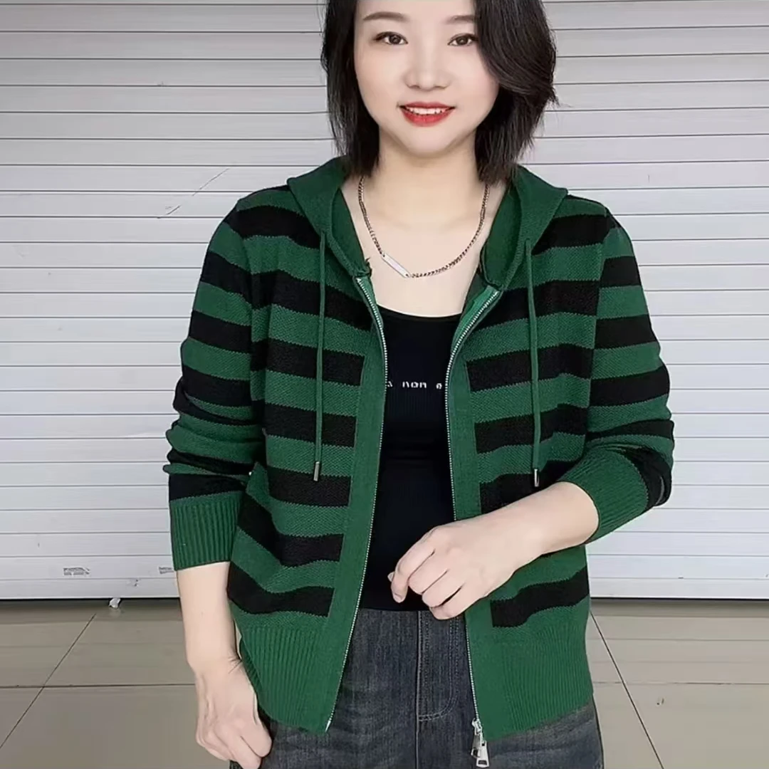 秋季新款条纹带帽早秋毛衣针织开衫拉链外套休闲百搭洋气时尚女装