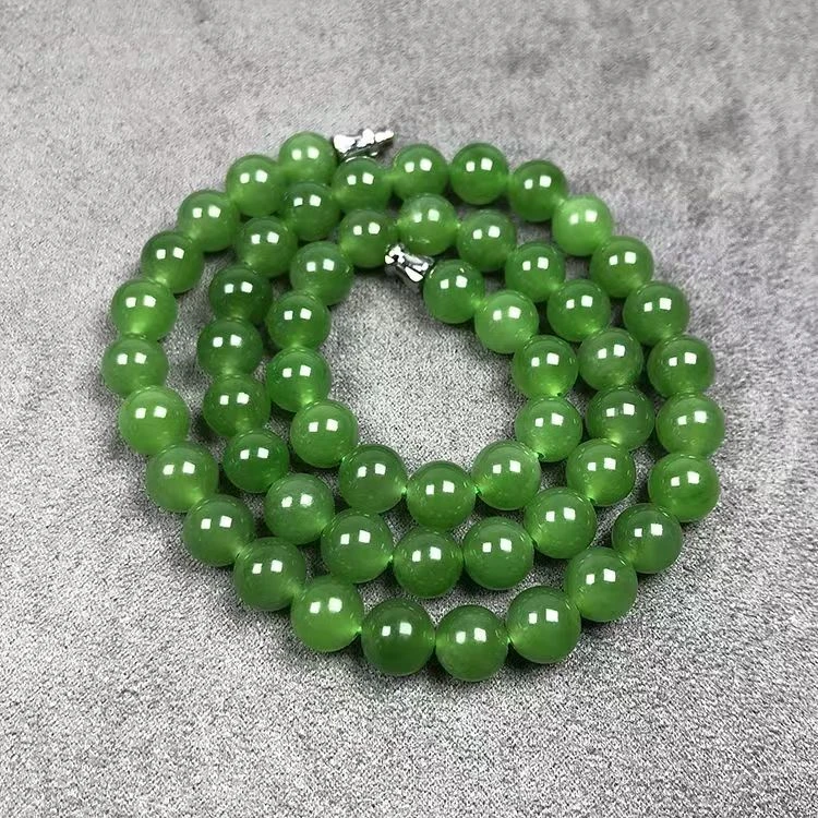 天然和田玉碧玉8mm老坑老料俄料项链油润细腻绿色女款多样性发货