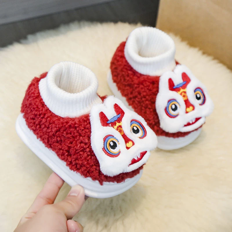 冬季加绒加厚儿童绣花鞋兔宝宝汉服学步鞋新年国风醒狮幼儿拜女童