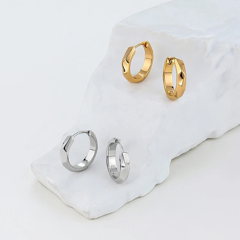 铜合金耳饰 简约素圈耳环轻奢高级感小众耳骨钉圈圈耳饰男女耳扣