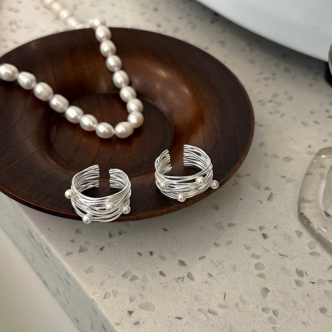 925银仿珍珠戒指 缠绕珍珠镶嵌甜美高级感气质银色戒法式尤莱特