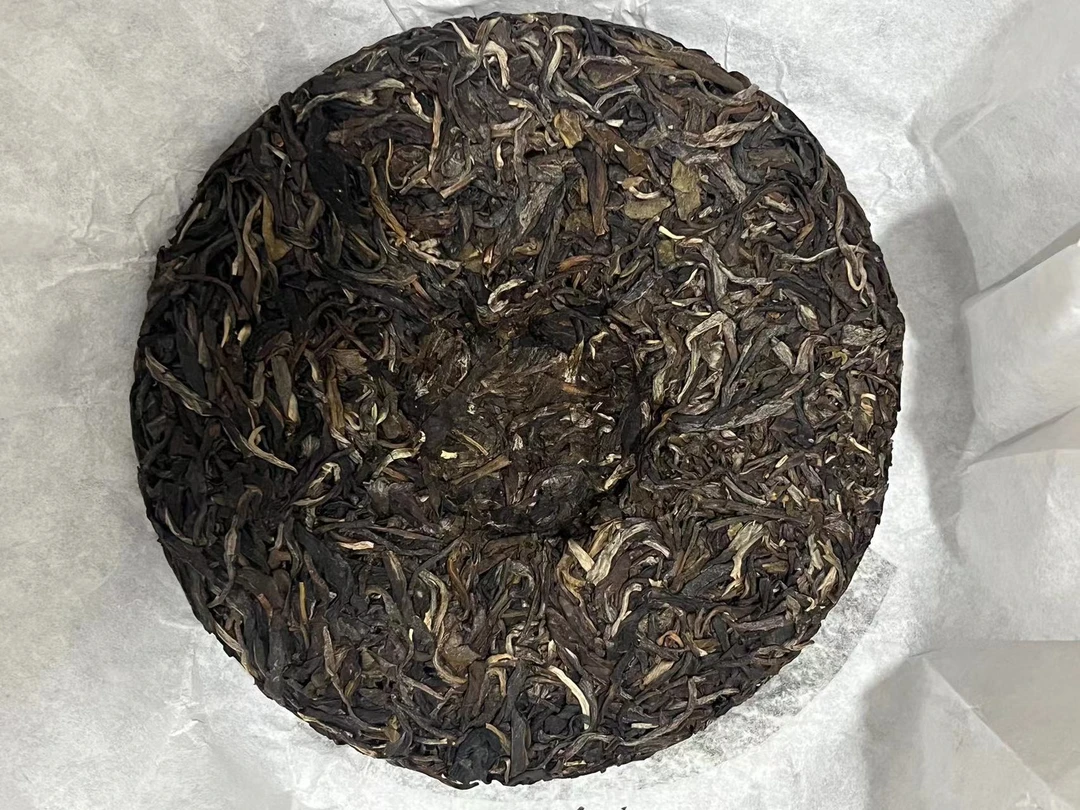 普洱茶  相约易武2007 380克饼茶
