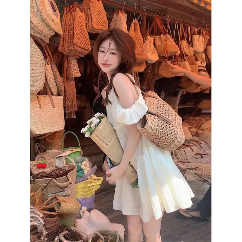 2024年盐系少女感满满的甜美风法式露肩小个子穿搭气质连衣裙
