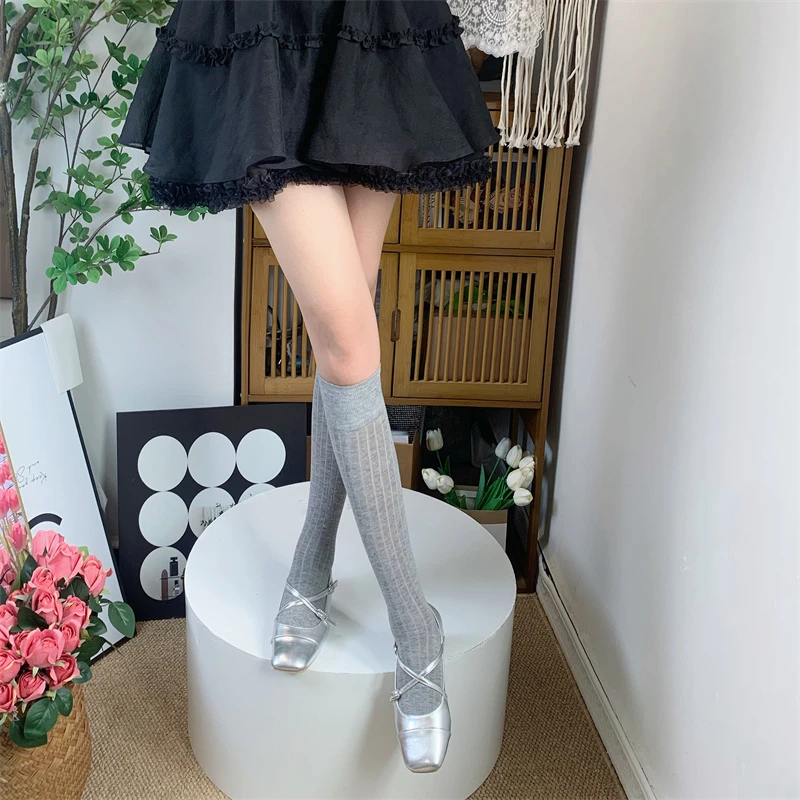 miu风简约浅灰色棉质竖条纹小腿袜走秀款堆堆中筒袜jk芭蕾袜