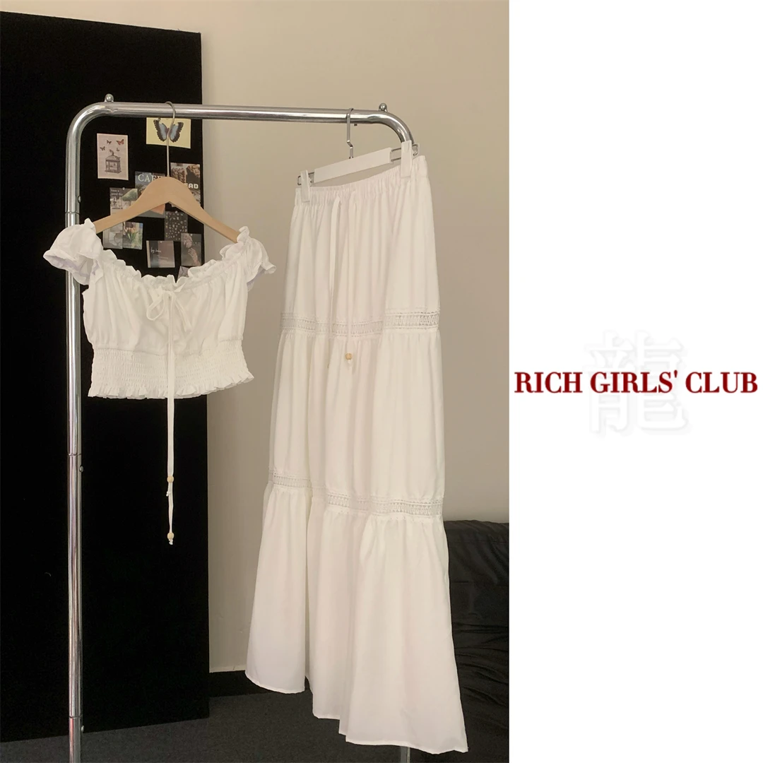 RICH GIRLS｜两件套 初恋感可甜可辣弹力两穿上衣+百搭白色半身裙
