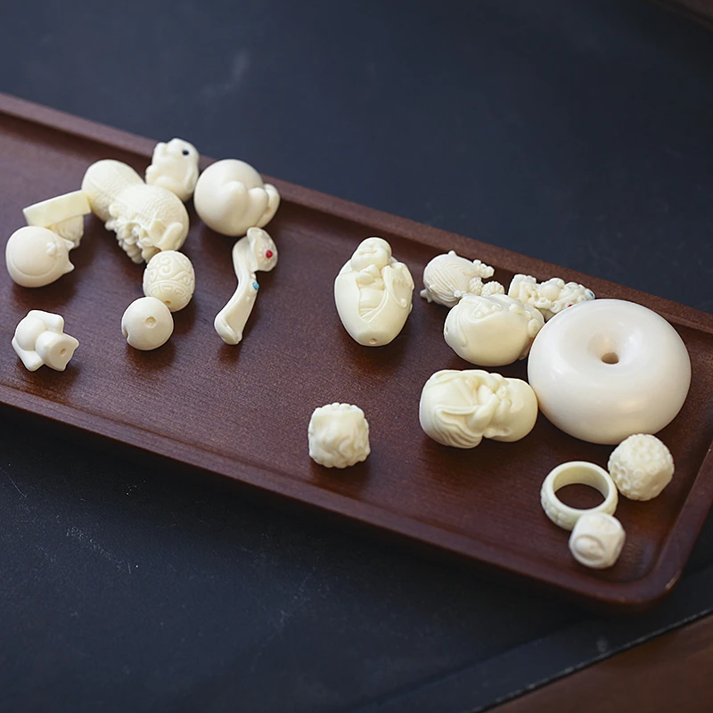 {吴小姐}象牙果雕刻件手串配件手把件